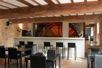 Mill Luxury Hotel 5*